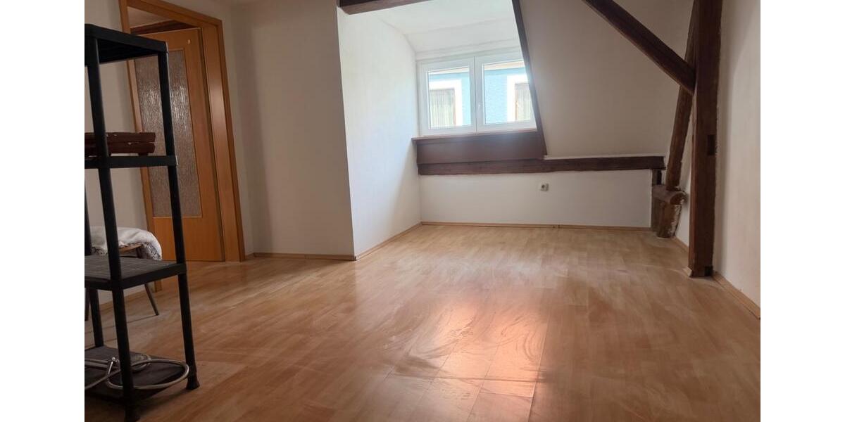 Einfamilienhaus Roding - 5 Zimmer, 120 m&sup2;, 125.000&euro; | Angebot:26975386