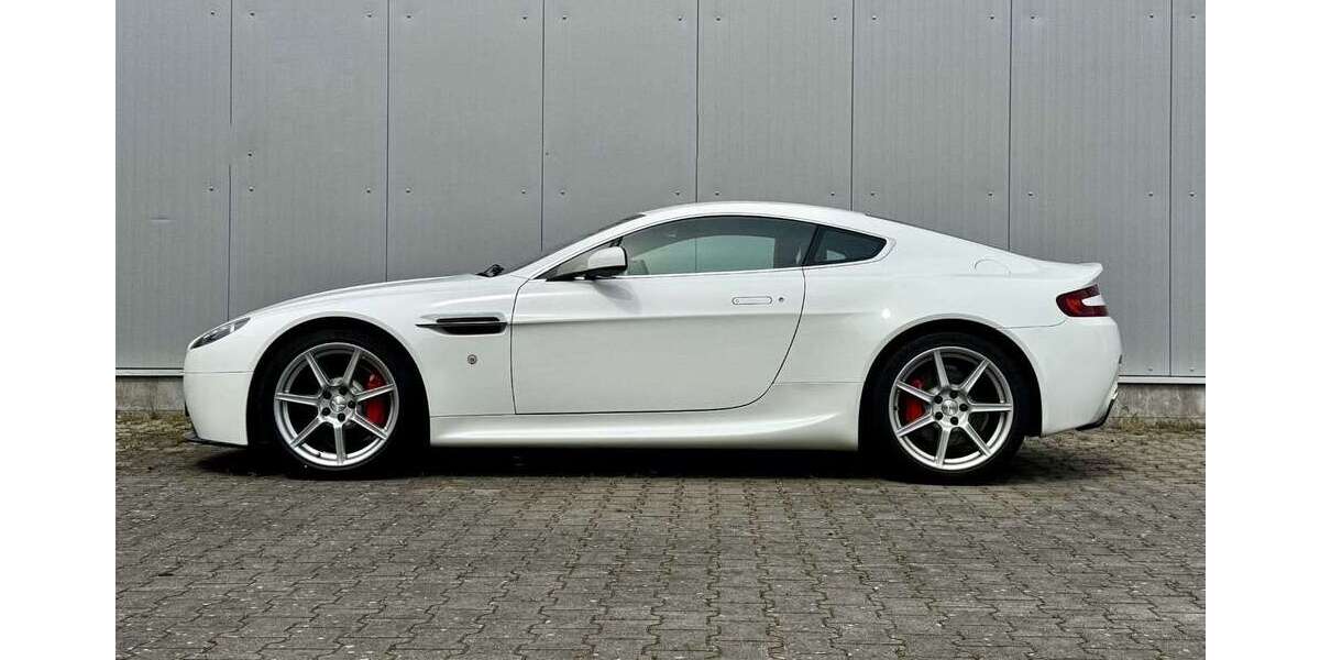 Aston Martin V8 39.990 km 48.900 &euro; Wietmarschen 49835