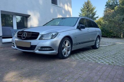 Mercedes-Benz C 250 186.000 km 10.900 &euro; Hamburg 22455