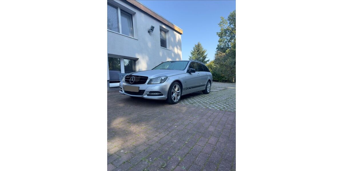 Mercedes-Benz C 250 186.000 km 10.900 &euro; Hamburg 22455
