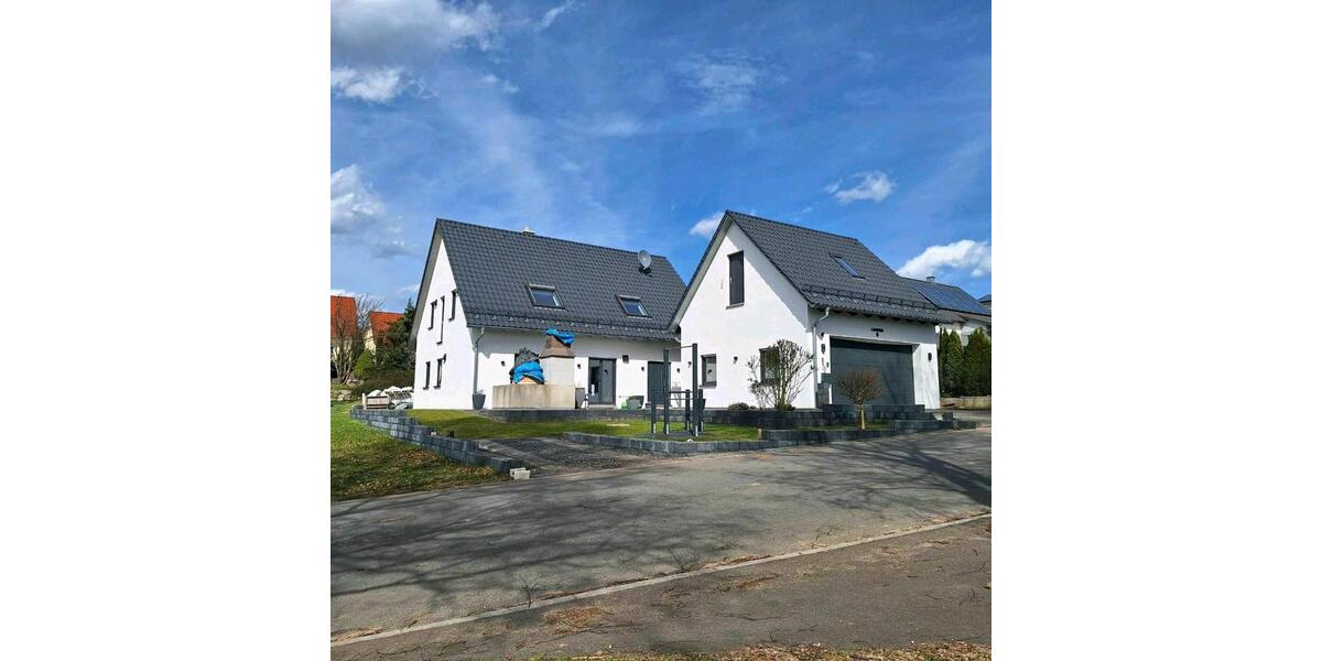Einfamilienhaus Hahnbach - 4 Zimmer, 179 m&sup2;, 600.000&euro; | Angebot:26036468