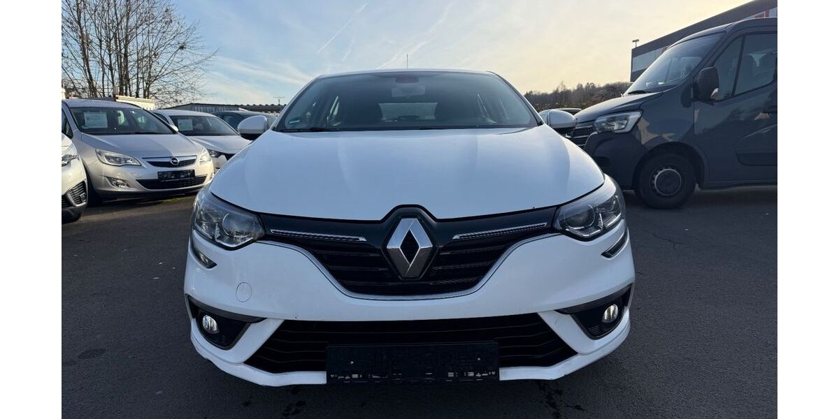 Renault Megane 215.000 km 7.890 &euro; Merzig 66663
