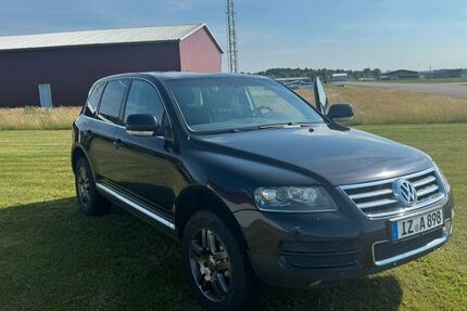 VW Touareg 255.000 km 4.999 &euro; Itzehoe 25524