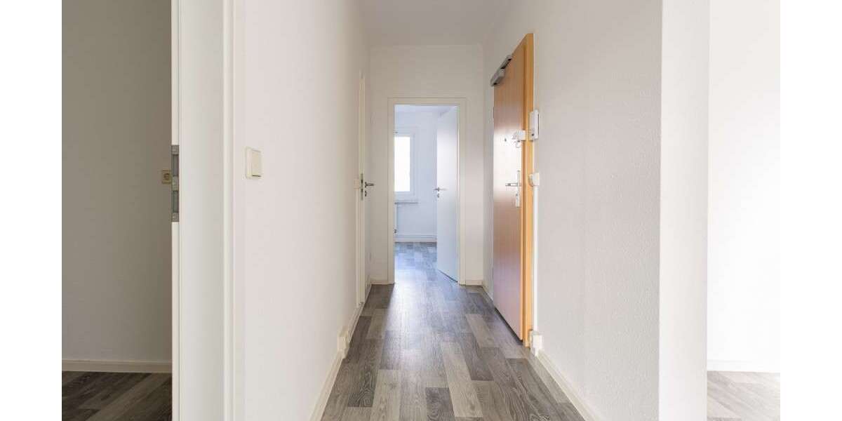 Etagenwohnung Chemnitz Markersdorf - 4 Zimmer, 100 m&sup2;, 664&euro; | Angebot:26865953