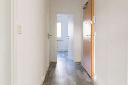 Wohnung Chemnitz Markersdorf - 4 Zimmer, 100 m&sup2;, 664&euro; | Angebot:26865953