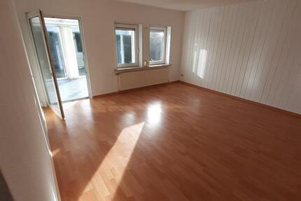 Wohnung Vechelde - 4 Zimmer, 108 m&sup2;, 560&euro; | Angebot:25613495