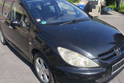 Peugeot 307 293.000 km 900 &euro; Helmenzen 57612
