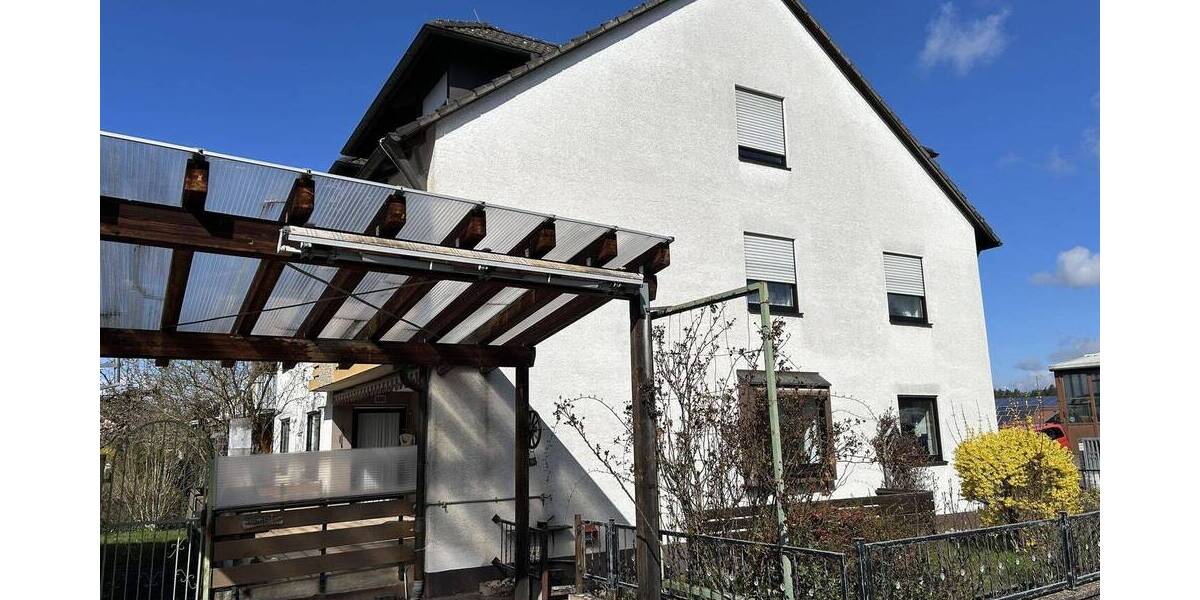 Doppelhaushälfte Eckental Brand - 8 Zimmer, 250 m&sup2;, 495.000&euro; | Angebot:26306405