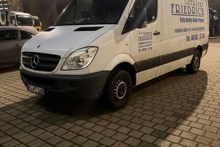 Mercedes-Benz Sprinter 241.000 km 8.900 &euro; Frankfurt am Main 65933