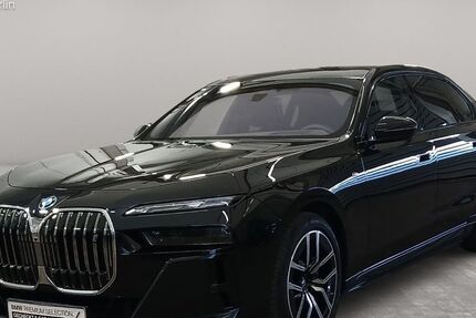 BMW i7 20.912 km 84.400 &euro; Berlin 14057