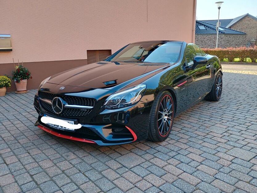 Mercedes-Benz SLC 43 AMG 69.055 km 41.340 € Heimbach 52396