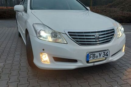 Toyota Crown 79.600 km 10.500 &euro; Niddatal 61194