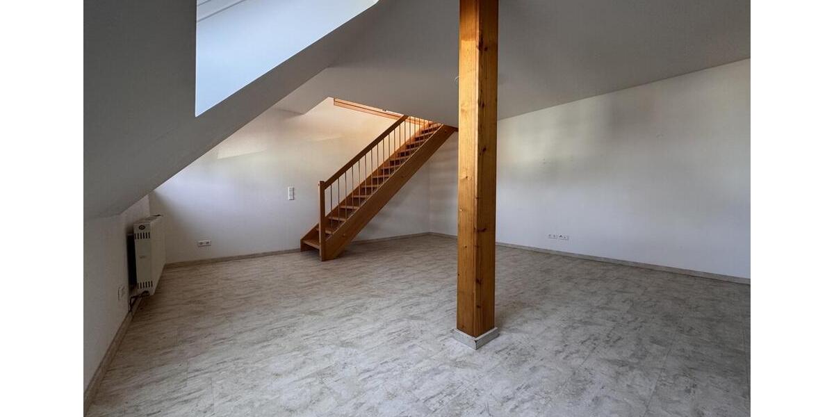 Etagenwohnung Crailsheim - 4 Zimmer, 105 m&sup2;, 900&euro; | Angebot:26645344
