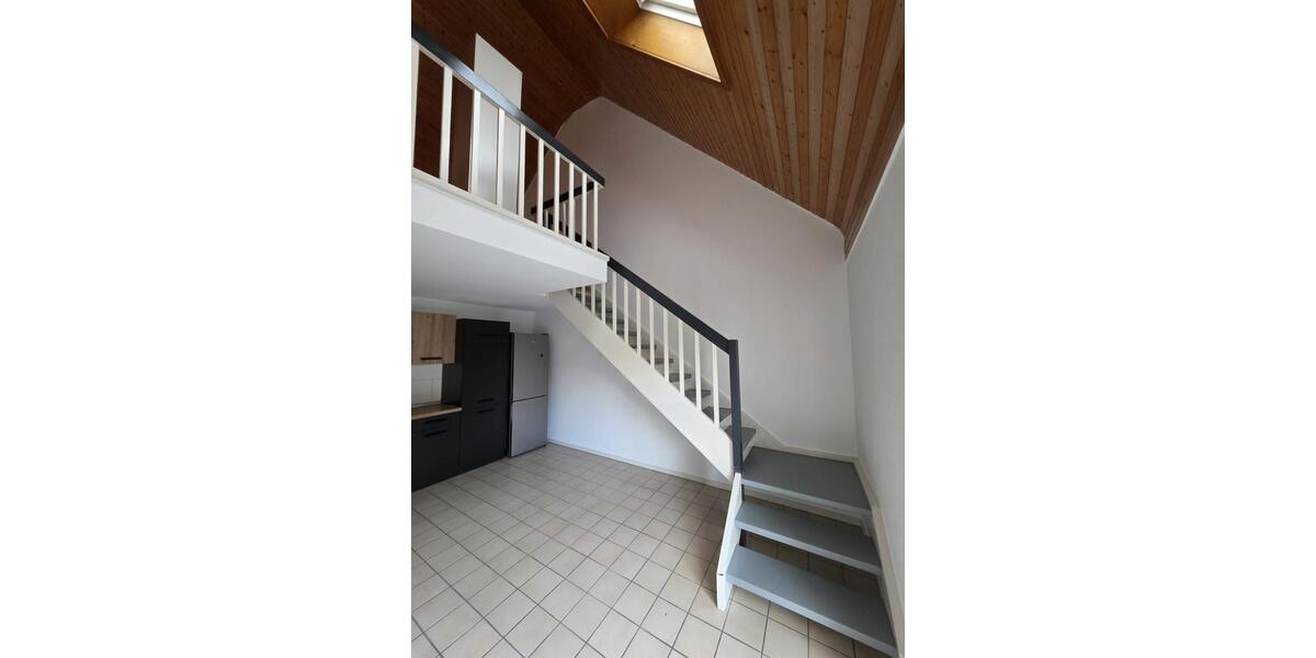 Zentrale Lage: Mini-Loft 58qm auf 2 Ebenen inkl. Stellplatz 2 zimmer