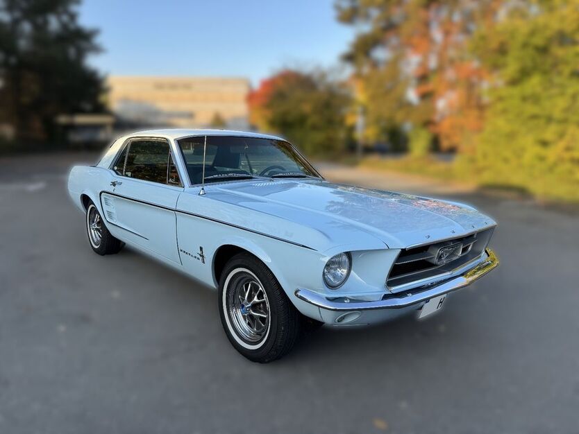 Ford Mustang 4.850 km 32.890 € Ravensburg 88212