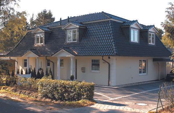 Haus zum Kaufen in Hohen Neuendorf 870.500 € 147 m²