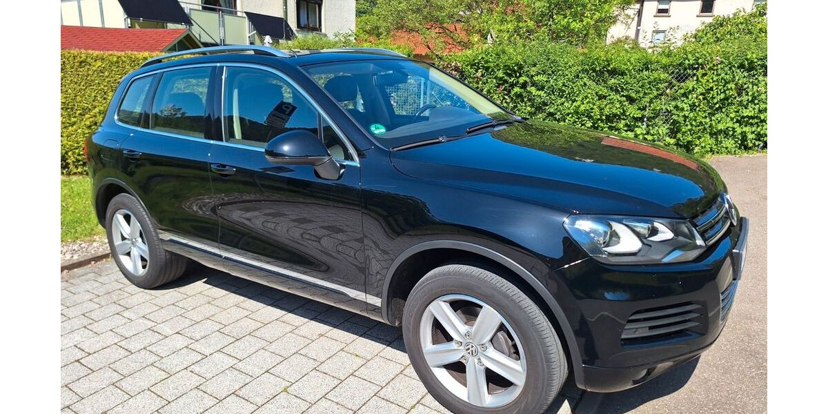 VW Touareg 158.300 km 14.300 &euro; Neckartenzlingen 72654