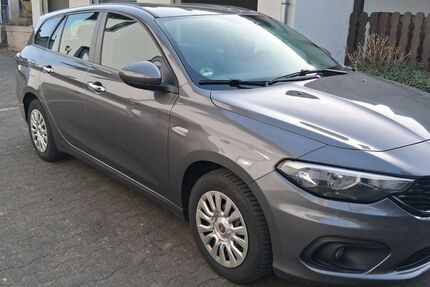Fiat Tipo 88.000 km 8.400 &euro; Bad Camberg 65520