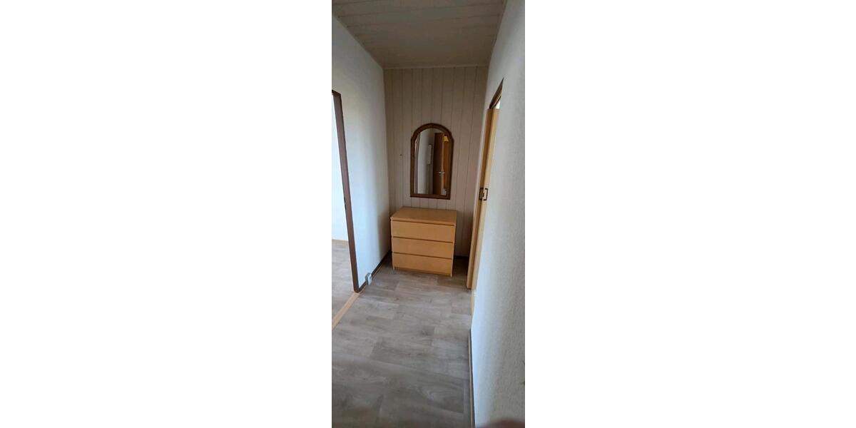 Etagenwohnung Oelsnitz (Vogtland) - 2 Zimmer, 49 m&sup2;, 275&euro; | Angebot:26413650