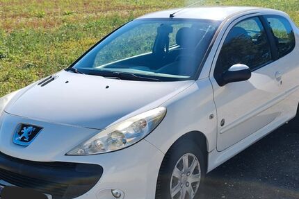 Peugeot 206 180.000 km 2.100 &euro; Garbsen 30826