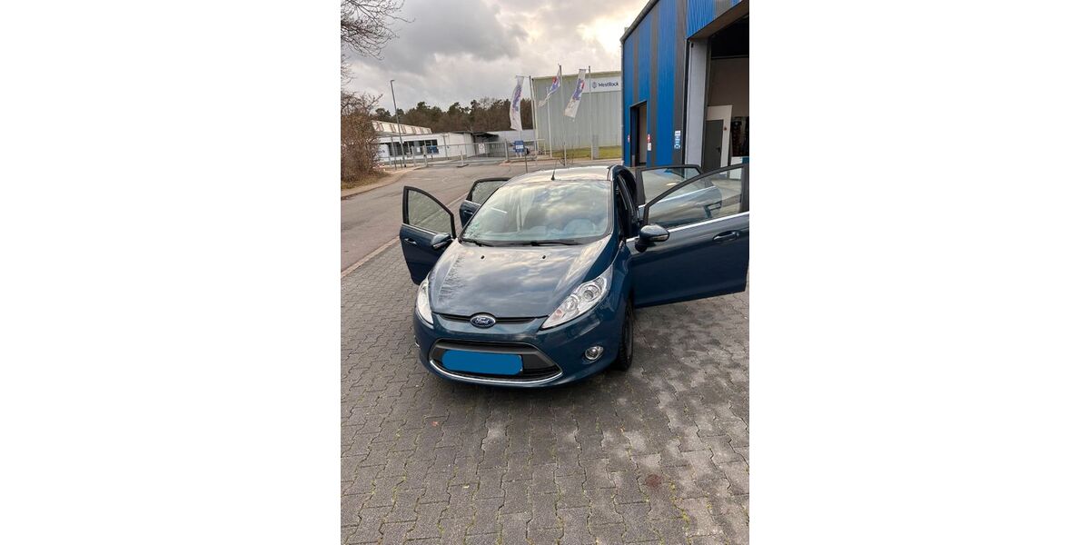 Ford Fiesta 98.000 km 3.700 &euro; Nideggen 52385