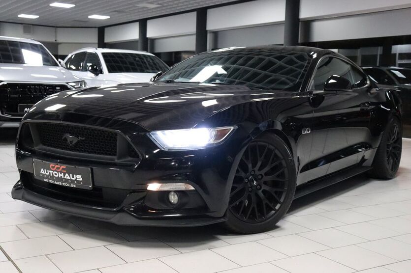 Ford Mustang 266.800 km 18.999 € Köln 51149