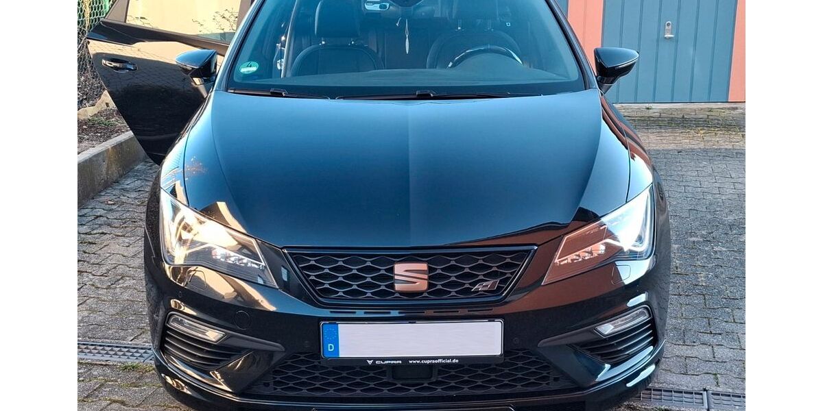 Seat Leon 75.000 km 26.399 &euro; Ilsfeld 74360