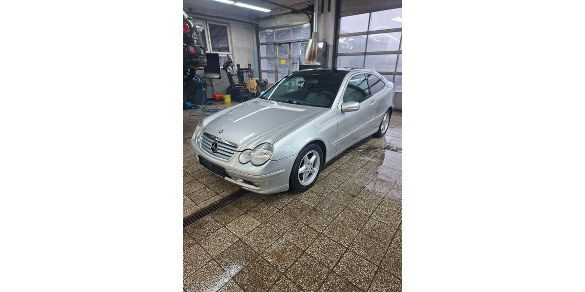 Mercedes-Benz C 220 211.000 km 3.990 &euro; Strasburg 17335