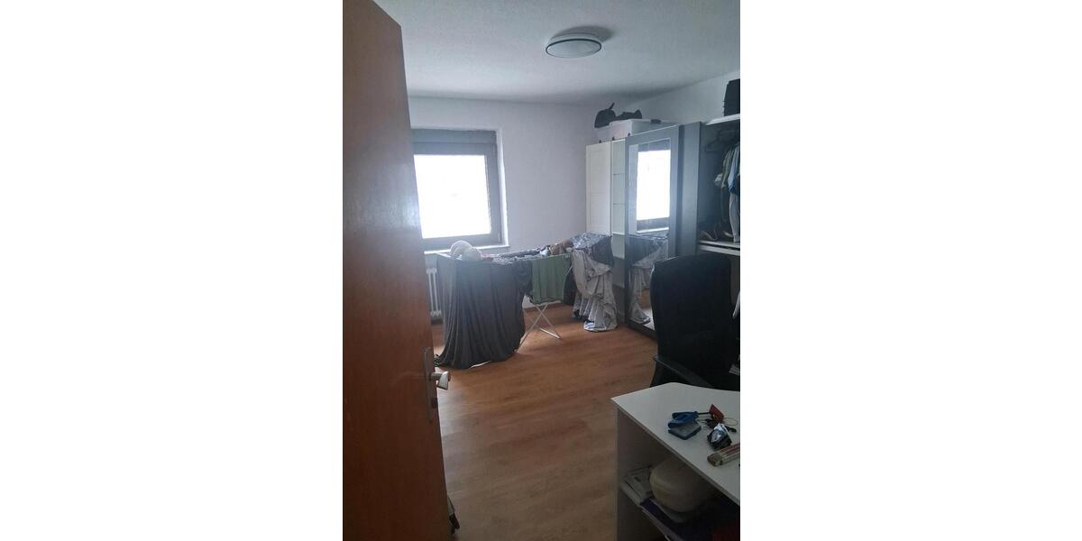 Etagenwohnung Östringen - 6 Zimmer, 136 m&sup2;, 330.000&euro; | Angebot:26817823