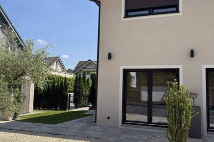 Haus Rösrath - 7 Zimmer, 240 m&sup2;, 899.000&euro; | Angebot:24534219