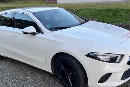 Mercedes-Benz A 180 64.134 km 20.200 € Treis-Karden 56253