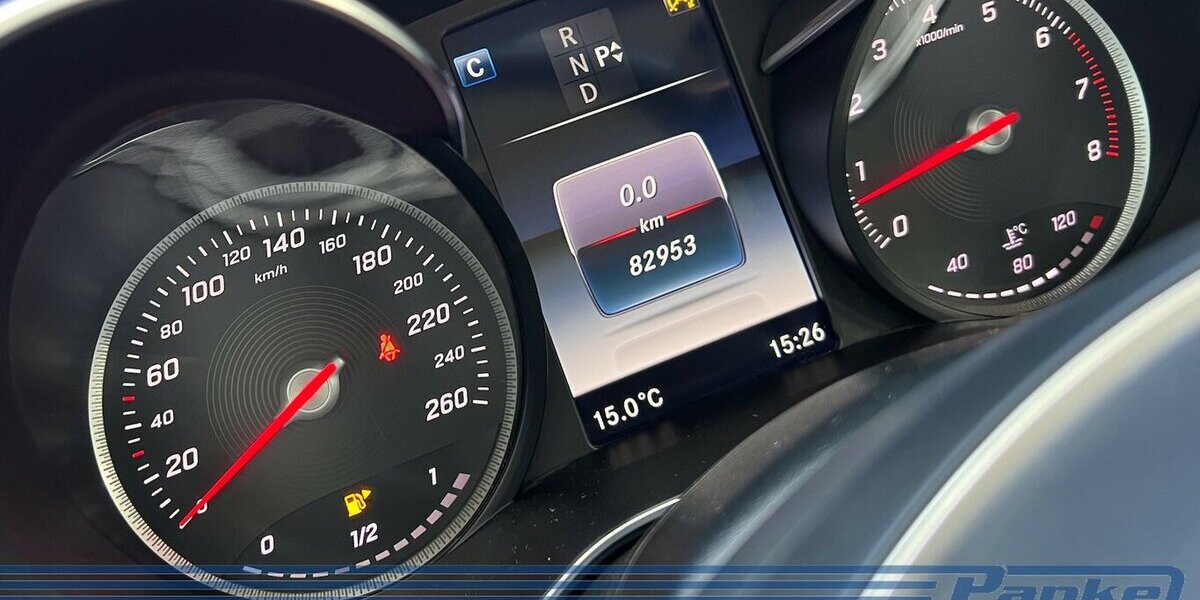 Mercedes-Benz C 250 C -Klasse*LED*Navi*R+F-Cam*Leder*Belüftete 87.057 km 19.980 € Berlin 13187