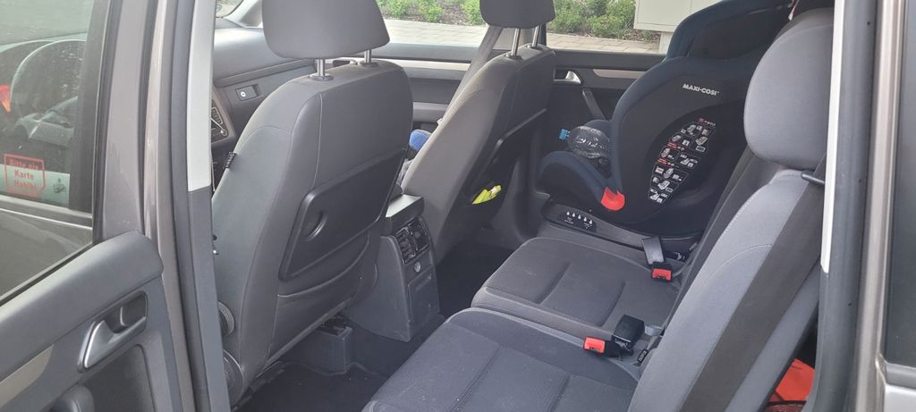 VW Touran 166.700 km 5.600 &euro; Münster 48161