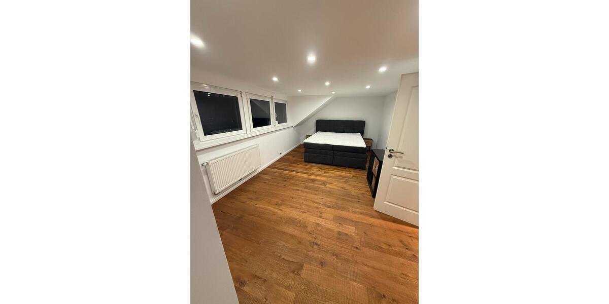 Einfamilienhaus Trier West-Pallien - 4.5 Zimmer, 135 m&sup2;, 1.800&euro; | Angebot:26342632