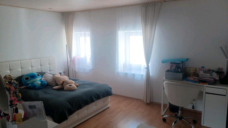 Einfamilienhaus Dingolfing - 6.5 Zimmer, 159 m&sup2;, 1.420&euro; | Angebot:25927801