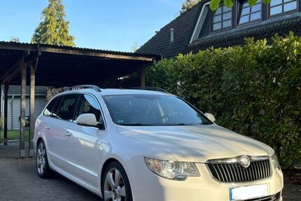 Skoda Superb 205.421 km 7.500 &euro; Stelle 21435