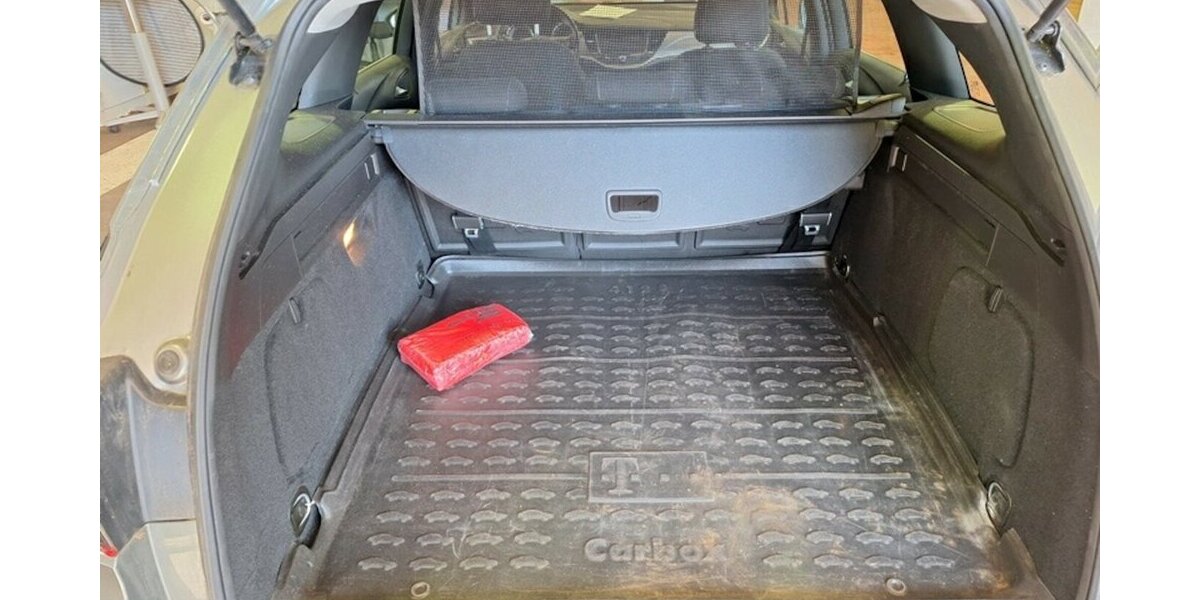 Opel Astra Klima Navi Temp CarPlay GARANTIE 28.000 km 28.000 km 14.500 &euro; Erftstadt 50374