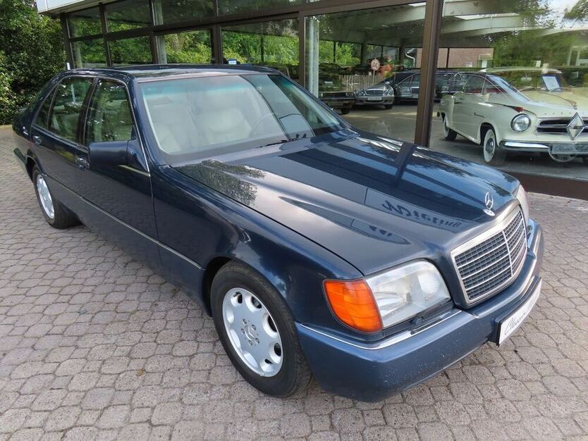 600