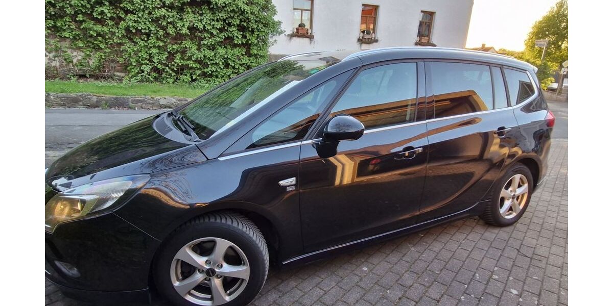 Opel Zafira 324.000 km 3.800 &euro; Rabenau 35466