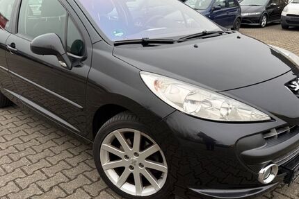 Peugeot 207 120.000 km 2.800 &euro; Endingen 79346