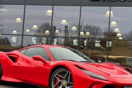 Ferrari F8 Tributo 13.831 km 281.790 € Aurich 26603