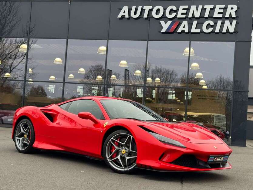 Ferrari F8 Tributo 13.831 km 281.790 € Aurich 26603