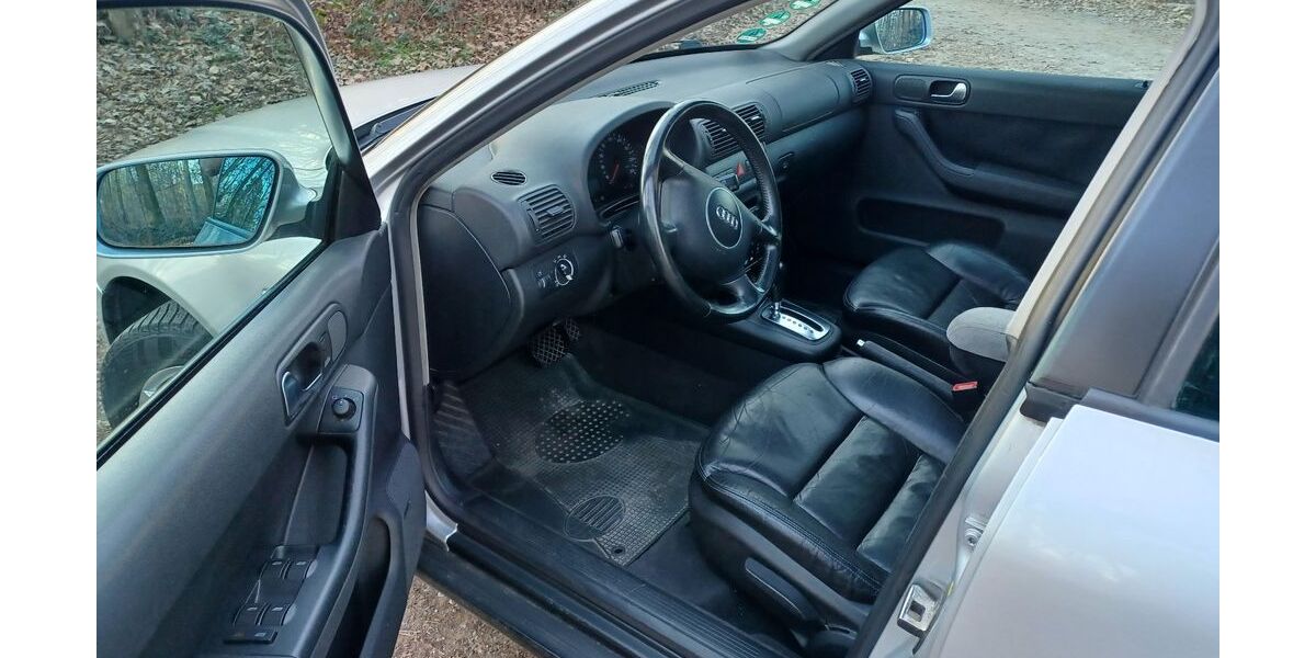 Audi A3 202.000 km 3.500 &euro; stuttgart 70188