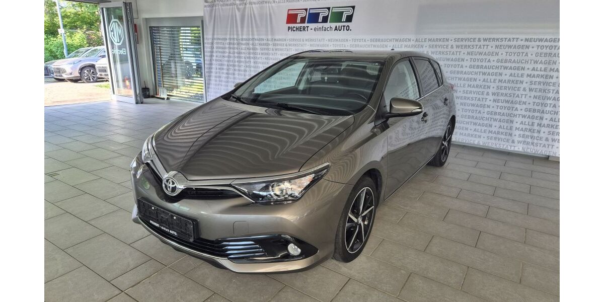 Toyota Auris 76.000 km 12.900 &euro; Passau - Grubweg 94034