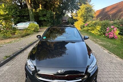 Kia ceed / Ceed 57.418 km 19.999 &euro; Hatten 26209