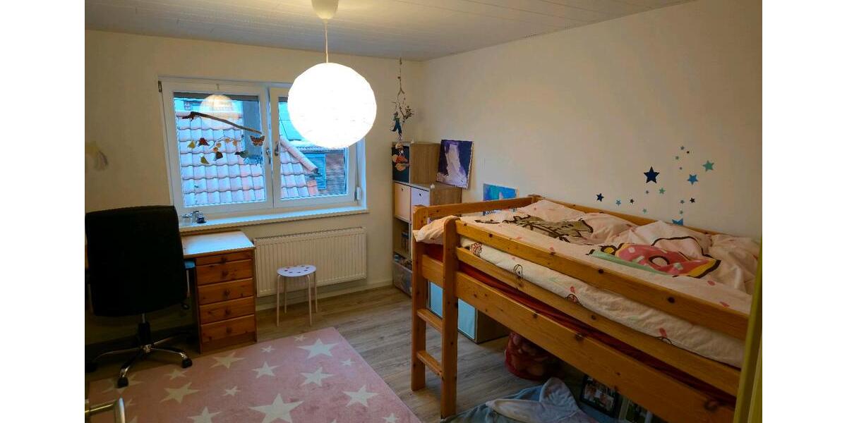 Einfamilienhaus Stadtlauringen - 5 Zimmer, 116 m&sup2;, 165.000&euro; | Angebot:26421538