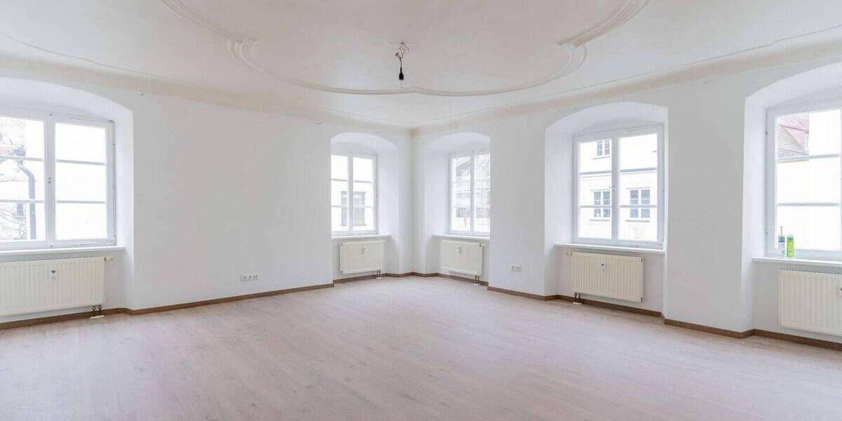 Etagenwohnung Neuburg a.d. Donau Neuburg - 2 Zimmer, 90 m&sup2;, 850&euro; | Angebot:26787610