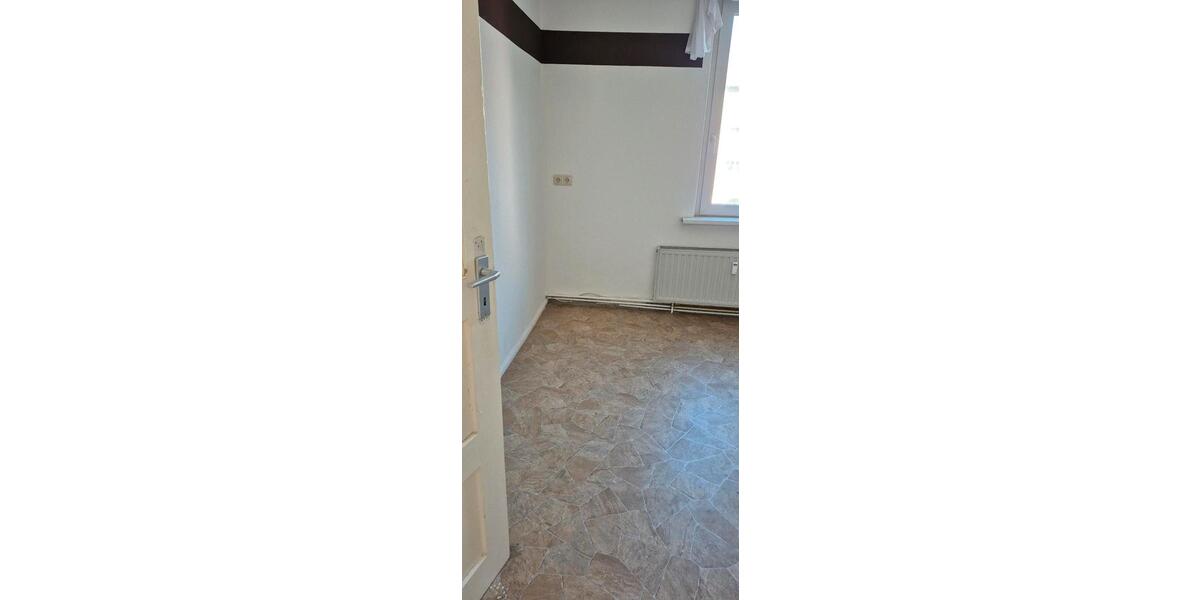 Dachgeschoßwohnung Mühlhausen (Thüringen) - 2 Zimmer, 50 m&sup2;, 250&euro; | Angebot:26339584