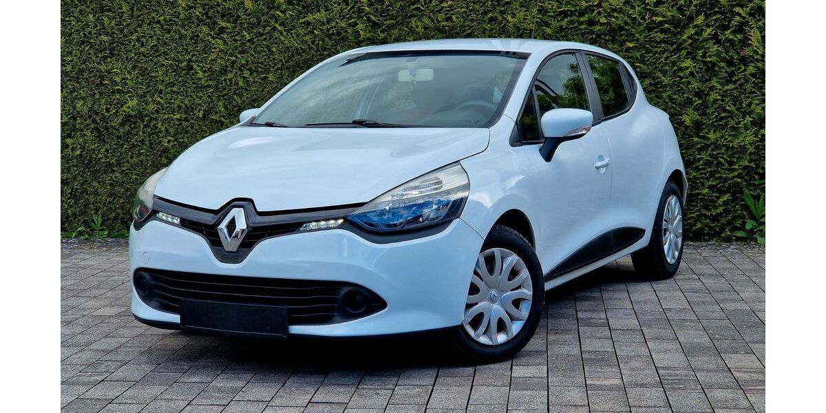 Renault Clio 142.000 km 4.999 &euro; Bad Lippspringe 33175