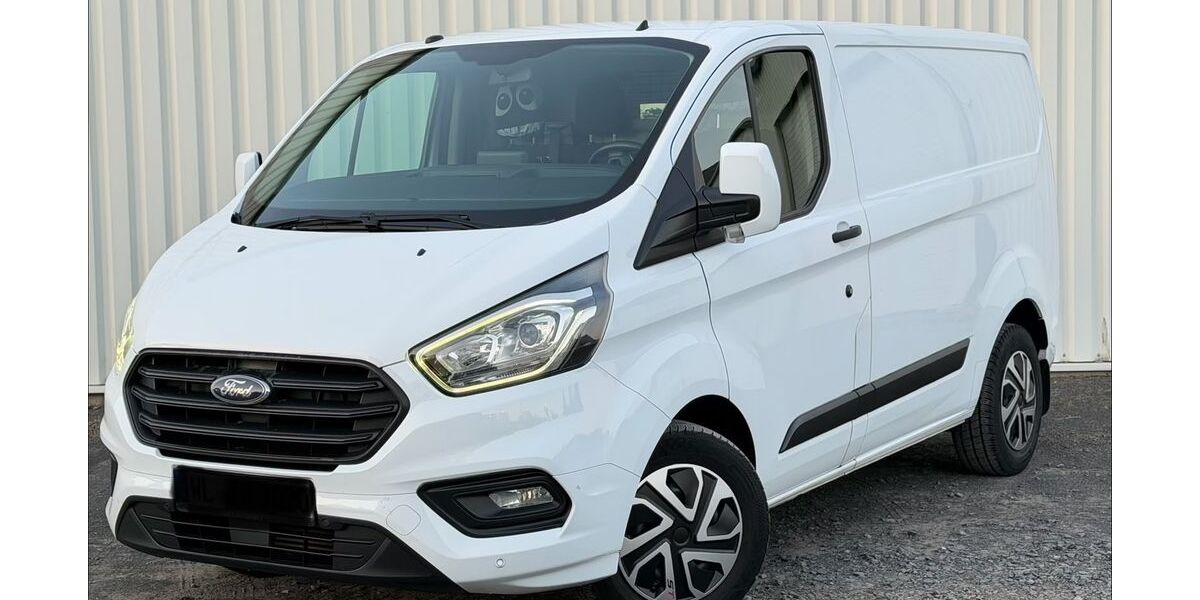 Ford Transit Custom 150.000 km 10.999 &euro; Limeshain 63674